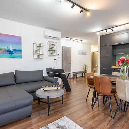 Lakeview 305 Beachfront Διαμέρισμα Fonyód